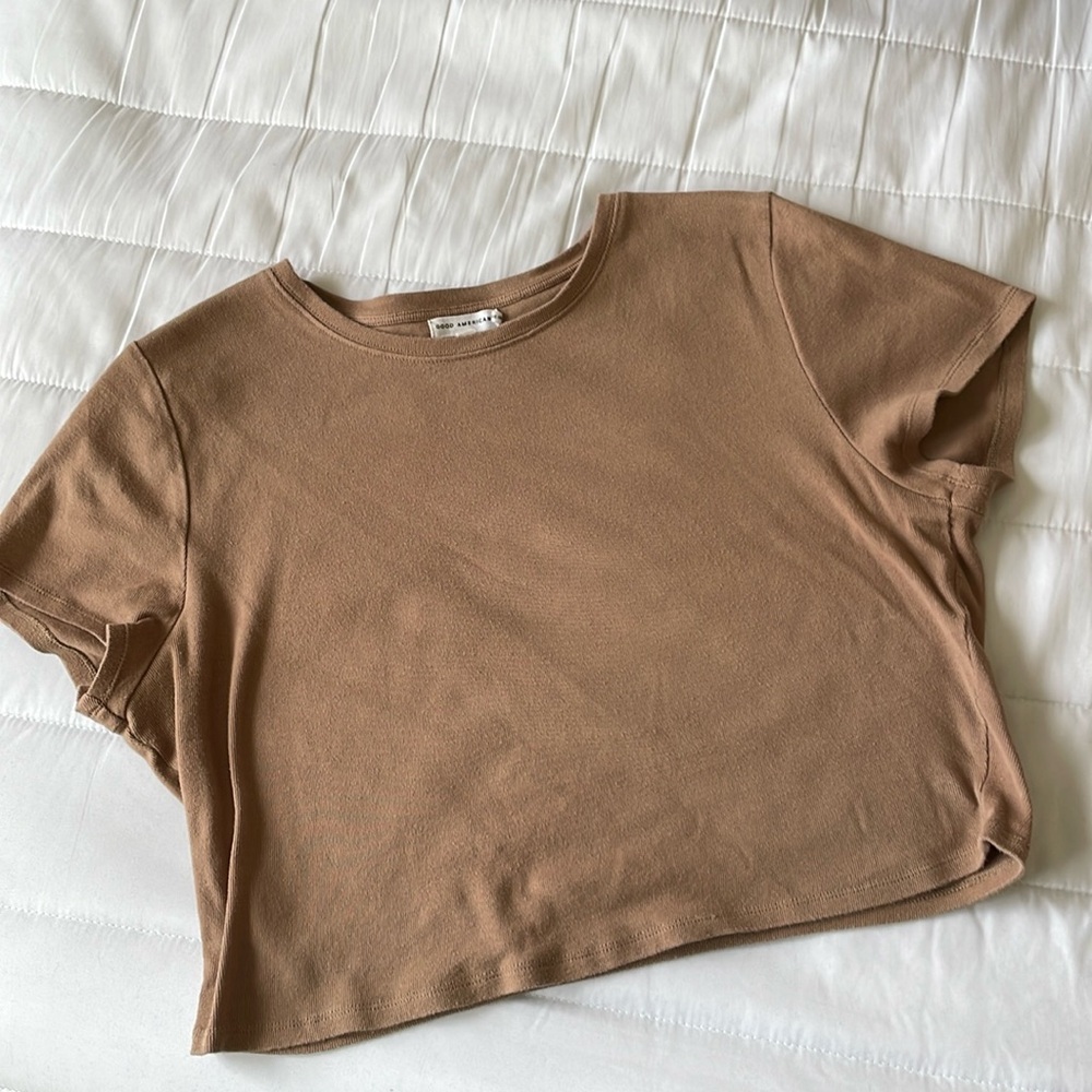 Good American cropped tee